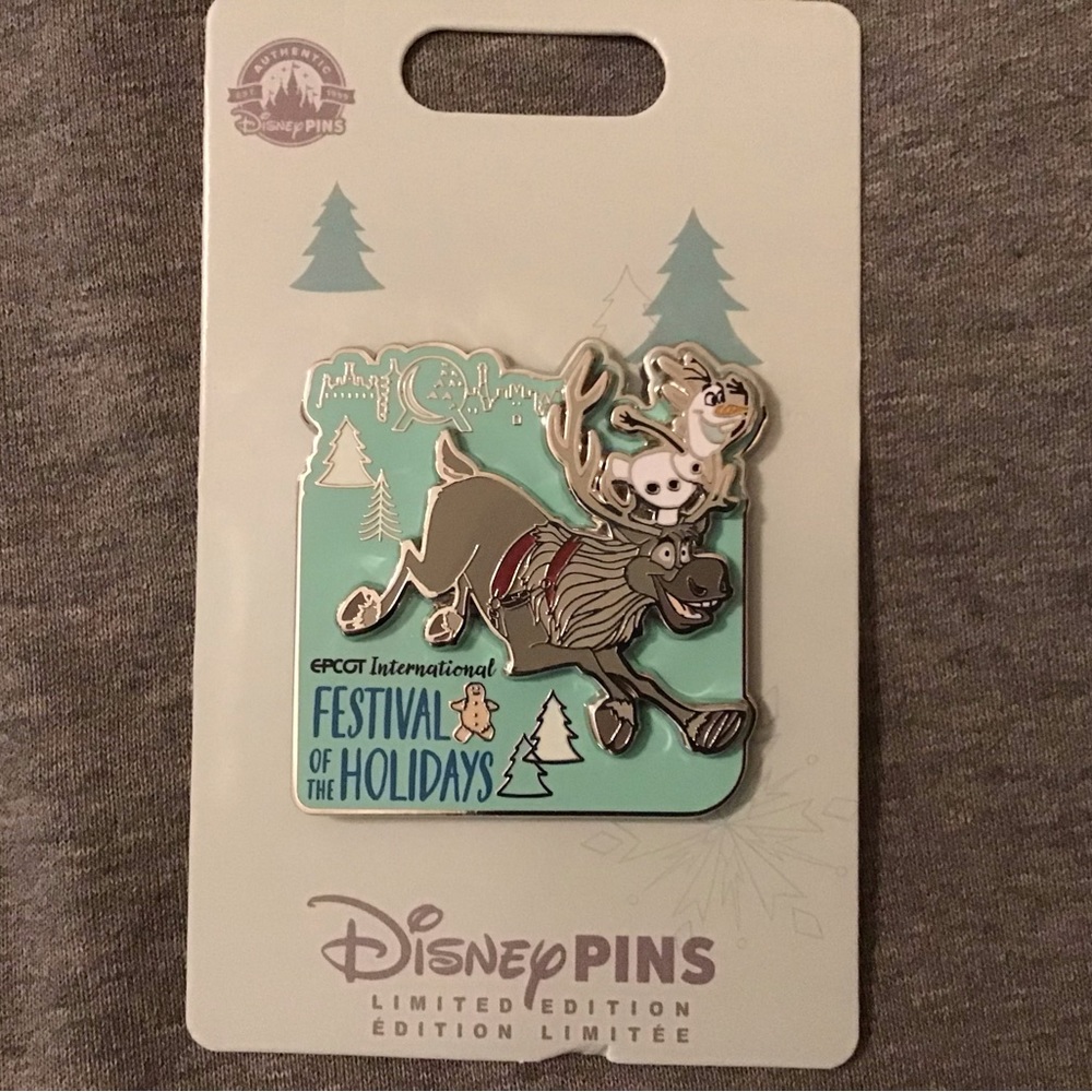 Disney Epcot Festival of Holidays 3-D Pin